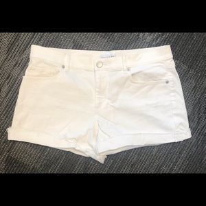 LOFT SIZE 30/10 Cuff Denim Shorts White NWOT